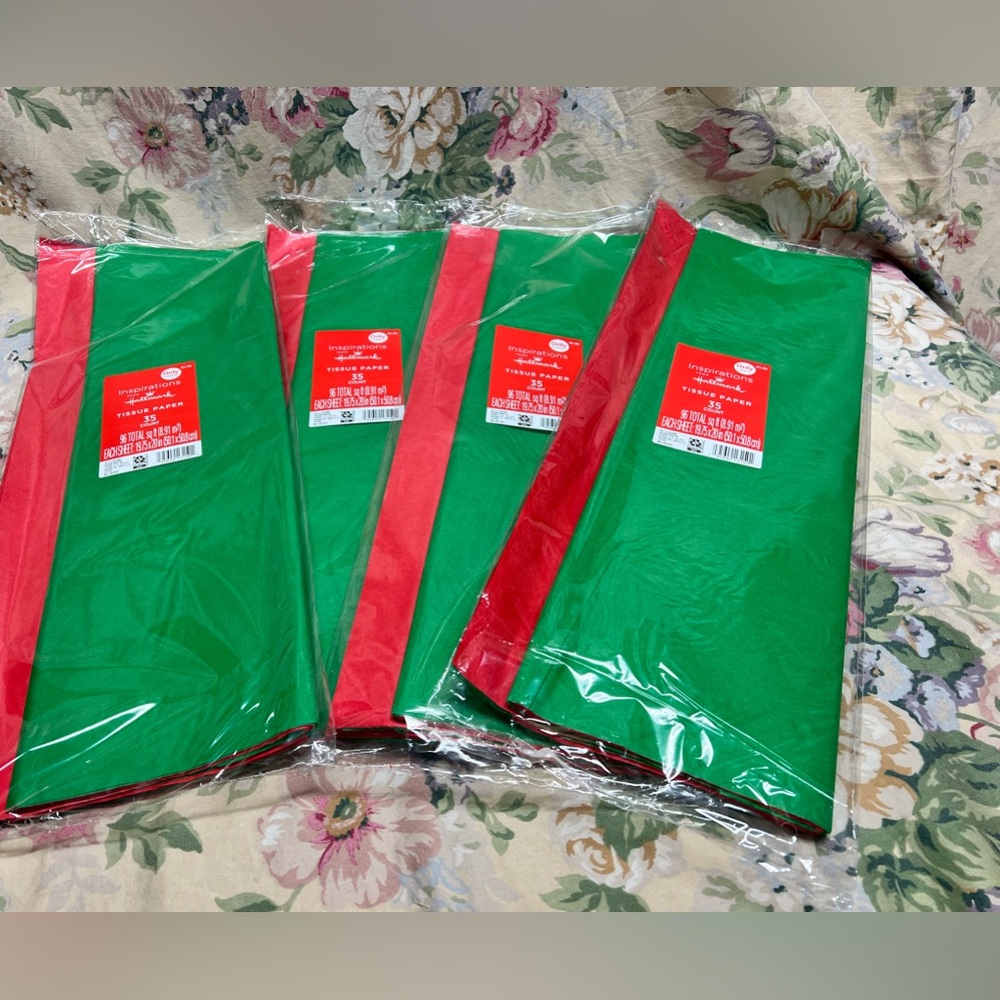 Gift Tissue Paper 19.75"x20” (140 Sheets Total) Christmas Red & Green